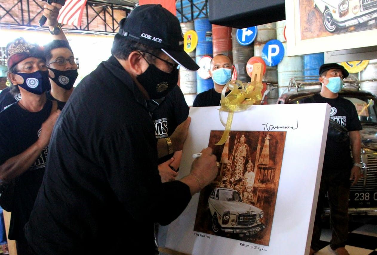 podiumnews.com-Lukisan Mobil Klasik, Langkah Baru Promosikan Bali